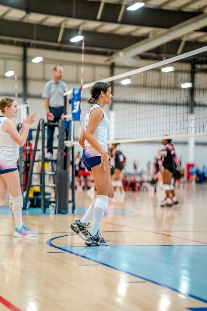 girls playing volyball oasis volleyball academy